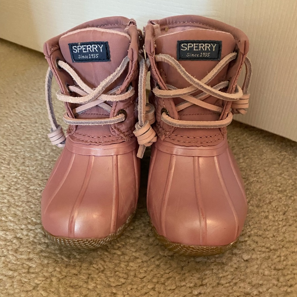 Sperry Baby Girl Saltwater Boot Blush size 7